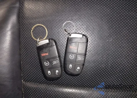 2023 Dodge Durango Gt Plus Awd z USA, uszkodzony, nr VIN 1C4RDJDG2PC688973